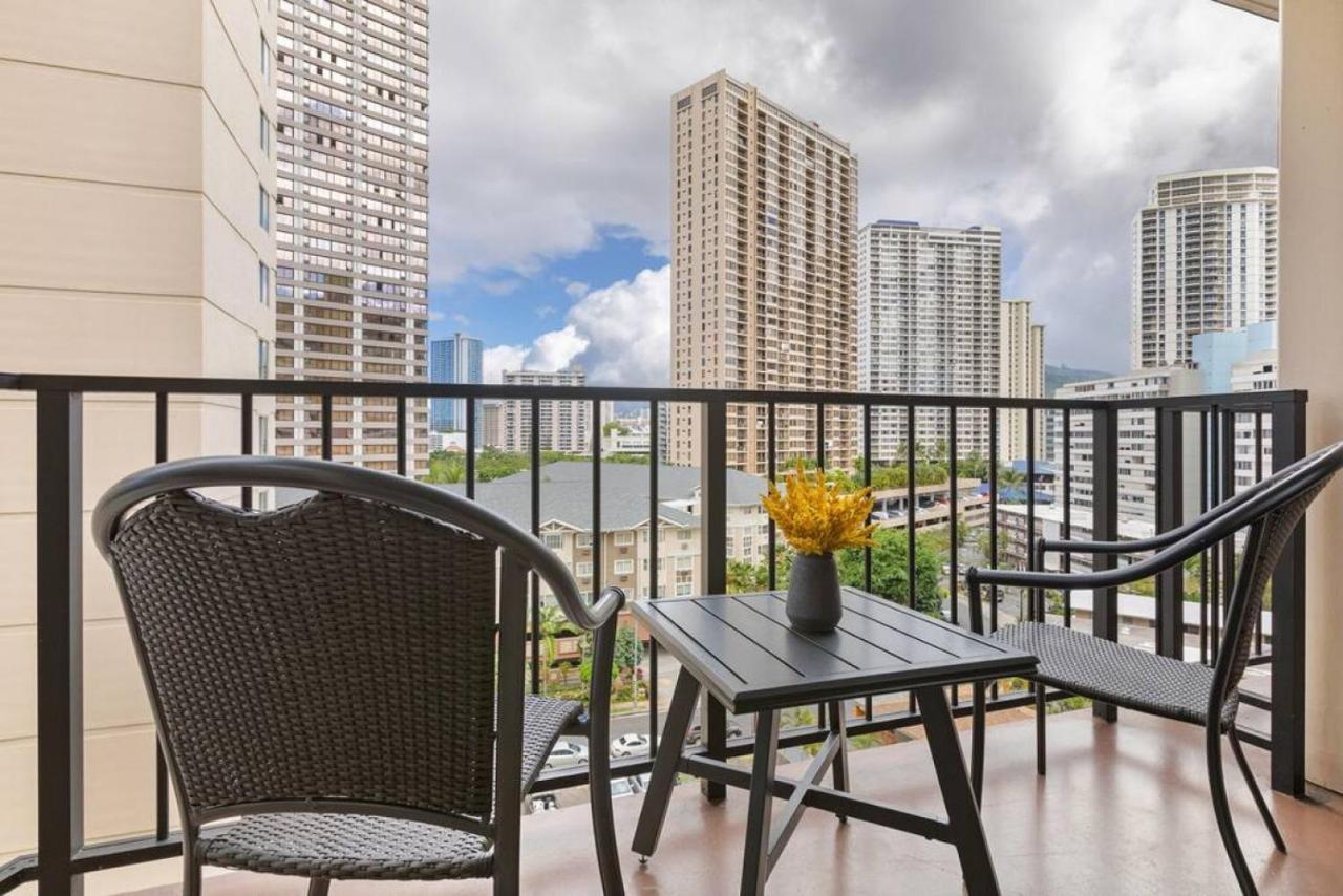 Вілла Incredible Location Free Parking In Waikiki Гонолулу Екстер'єр фото